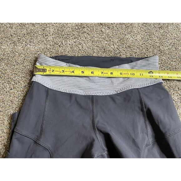 Lululemon Gray Crop Leggings Size 6 MultiPockets - Picture 5 of 7